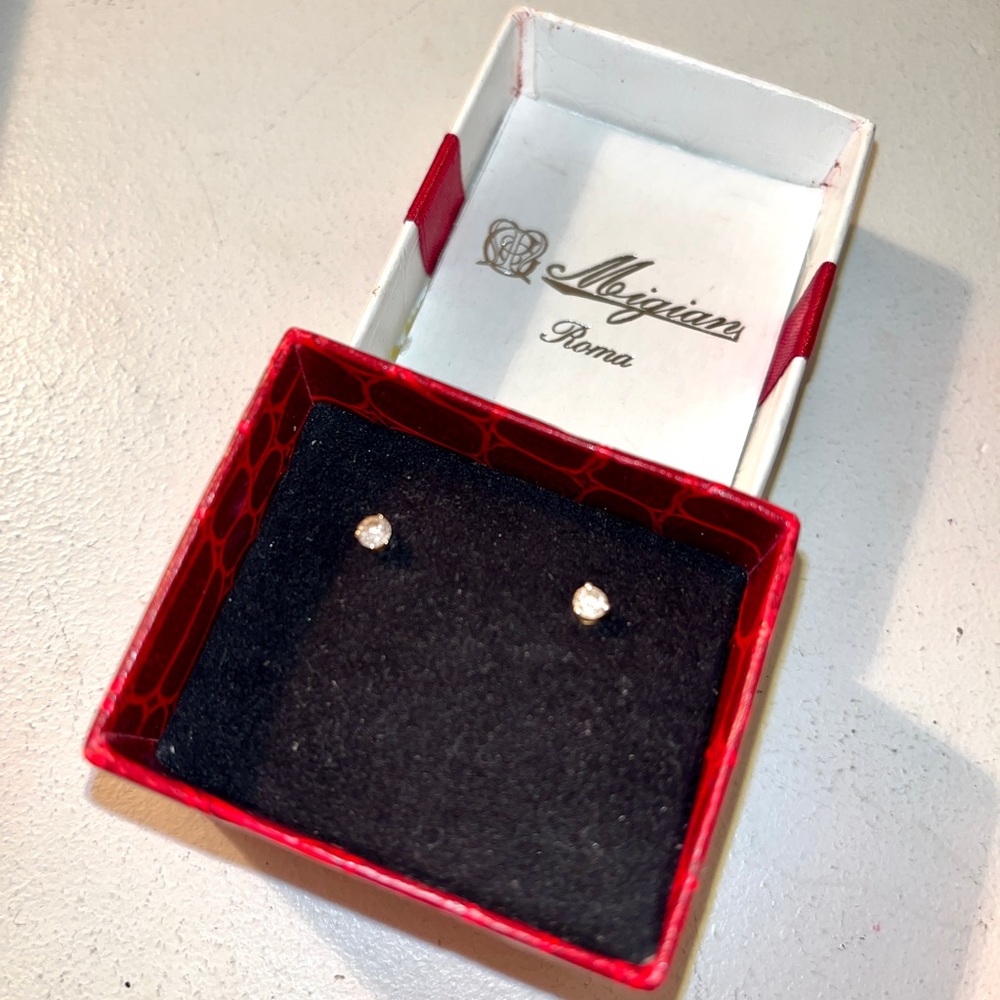Moigian Roma sterling silver stud earrings